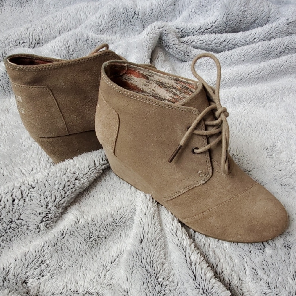 Tom's wedges